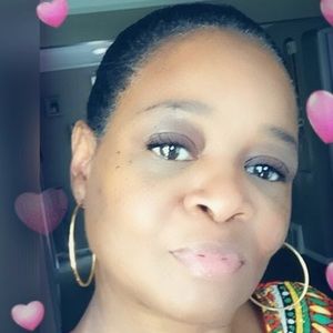 Meet your Posher, Pamela